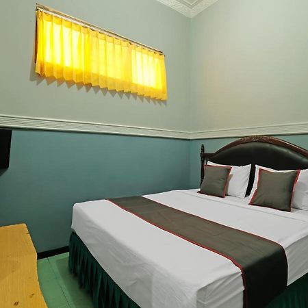 Collection O 91914 Hotel Citra Dewi 2 Int'S Семаранг Екстериор снимка